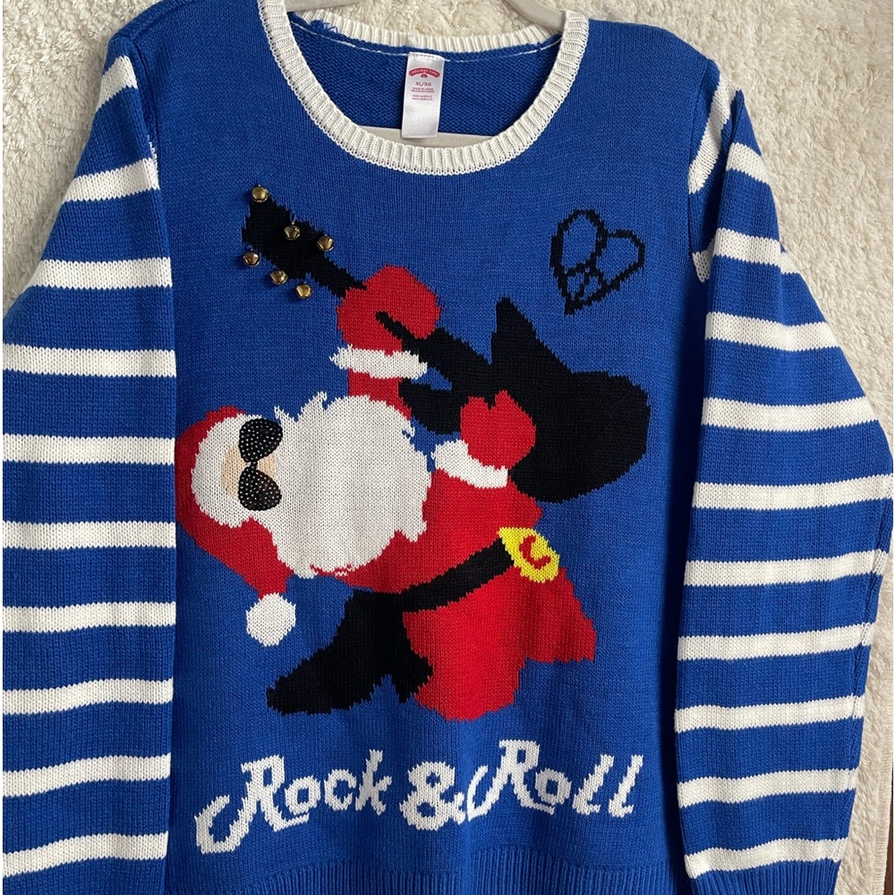 Christmas Sweater 💙❤️